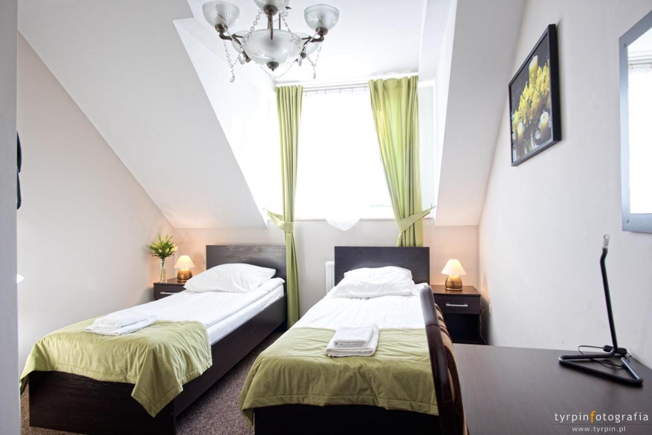 Hotel Millenium Gora Motyczna Luaran gambar