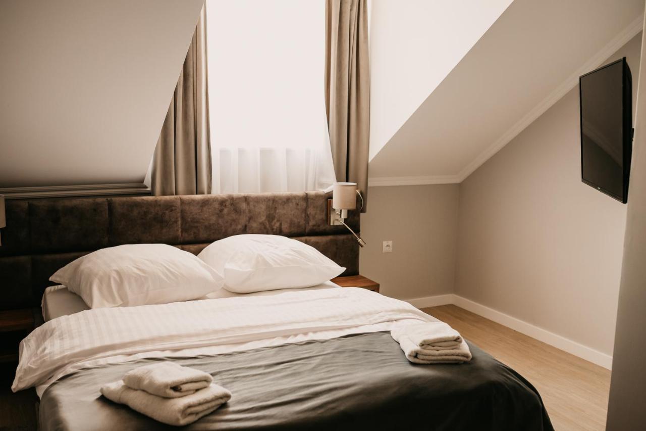 Hotel Millenium Gora Motyczna Luaran gambar
