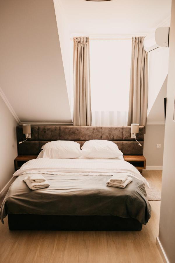 Hotel Millenium Gora Motyczna Luaran gambar
