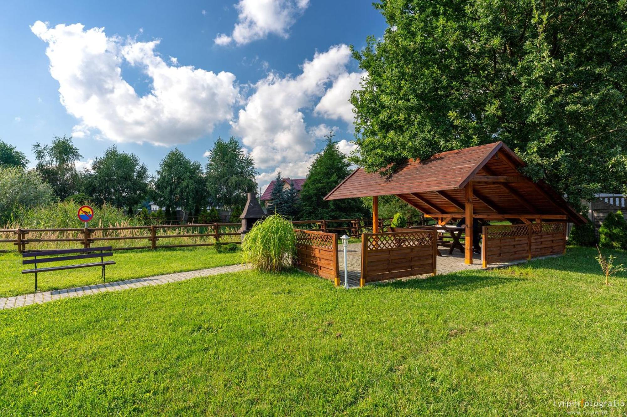 Hotel Millenium Gora Motyczna Luaran gambar