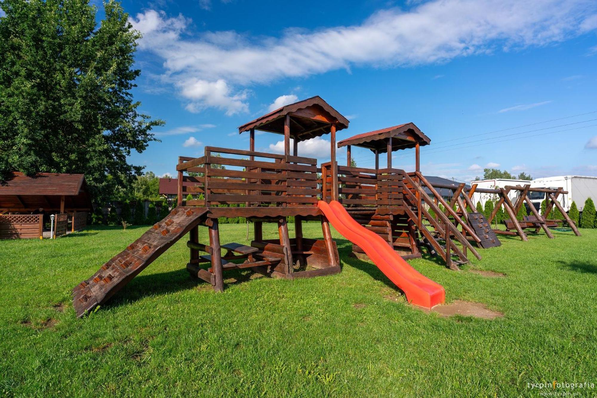 Hotel Millenium Gora Motyczna Luaran gambar