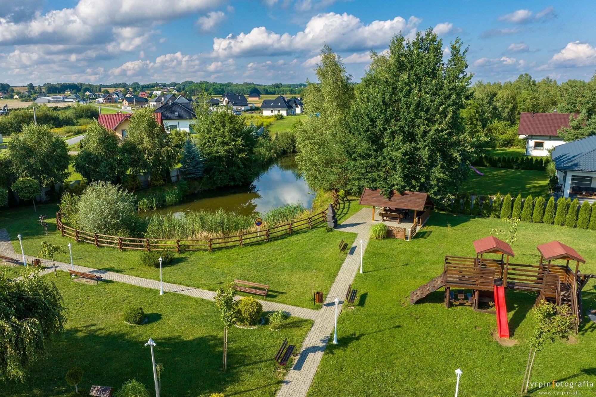 Hotel Millenium Gora Motyczna Luaran gambar
