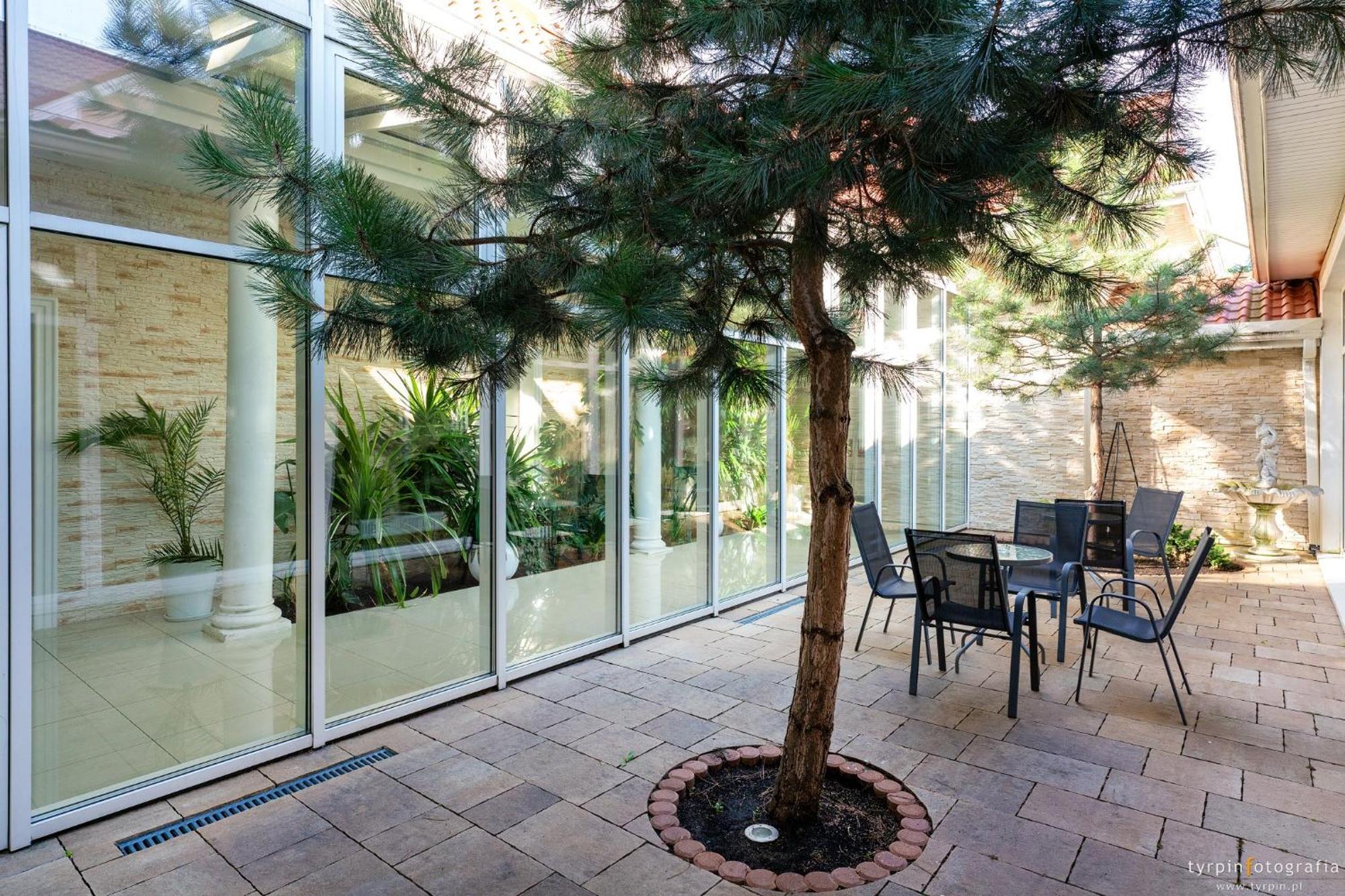Hotel Millenium Gora Motyczna Luaran gambar