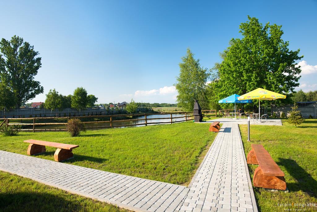 Hotel Millenium Gora Motyczna Luaran gambar