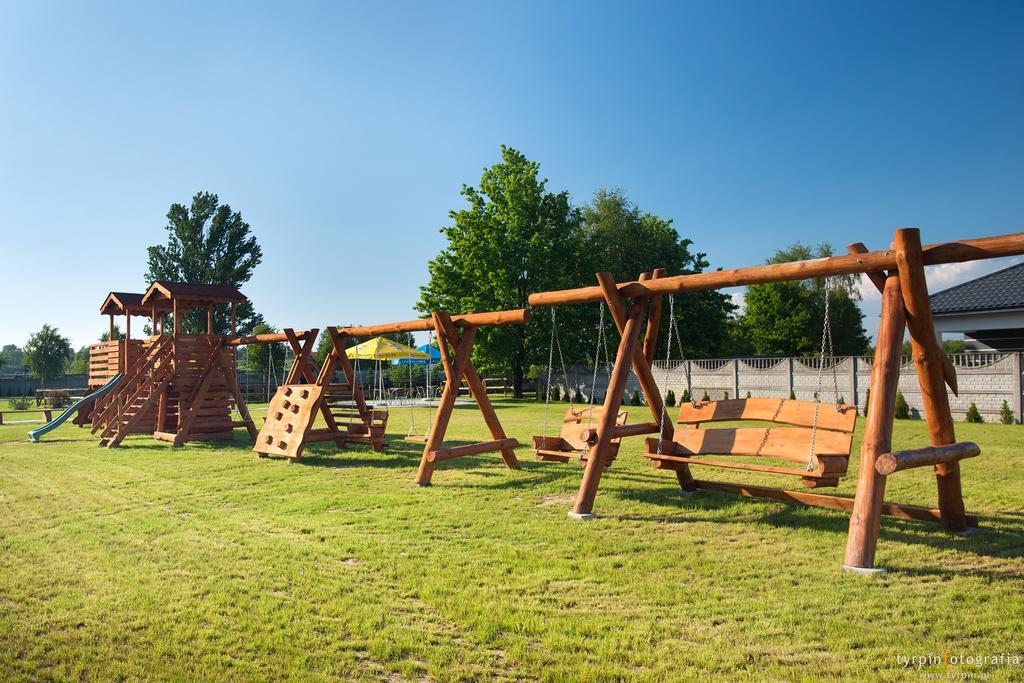 Hotel Millenium Gora Motyczna Luaran gambar